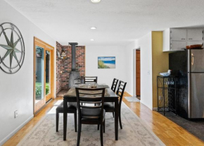 Waters Edge Retreat- Private Lake Michigan Frontage